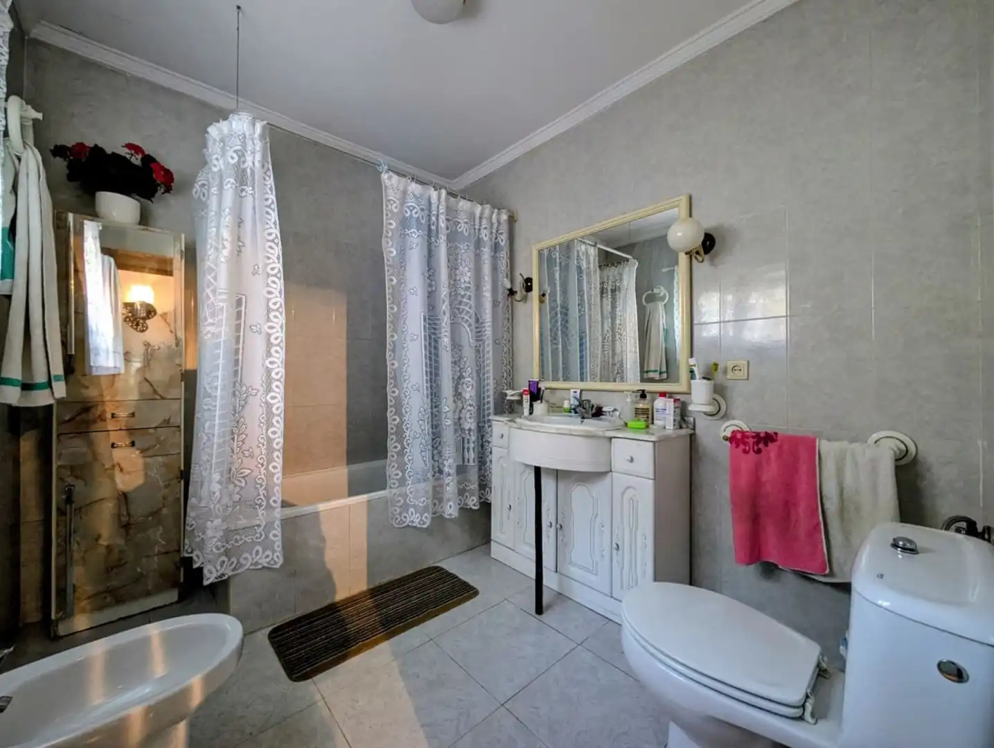 Baño de Casa o chalet en venta en Salar con Trastero