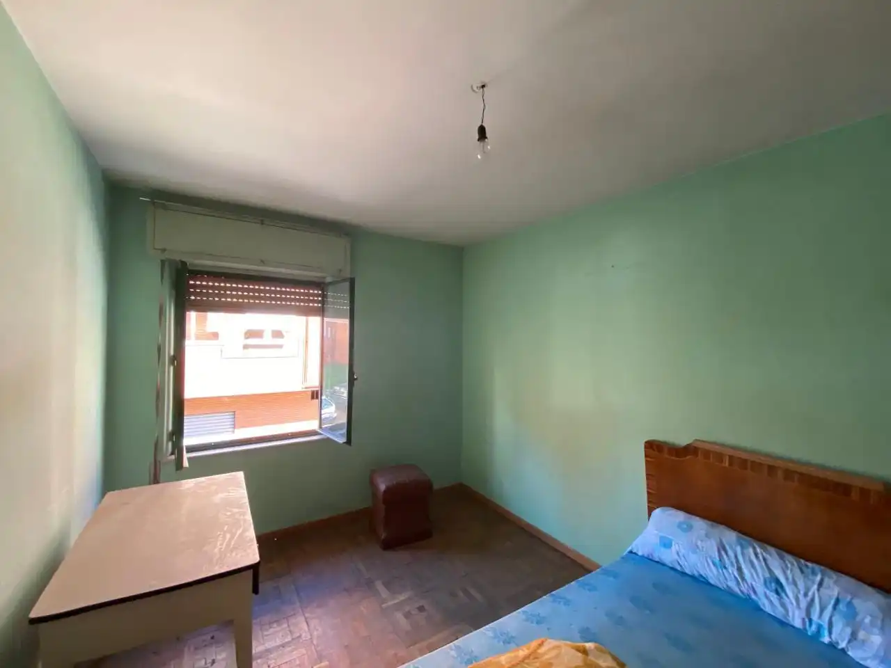 Dormitori de Casa o xalet en venda en León Capital  amb Traster