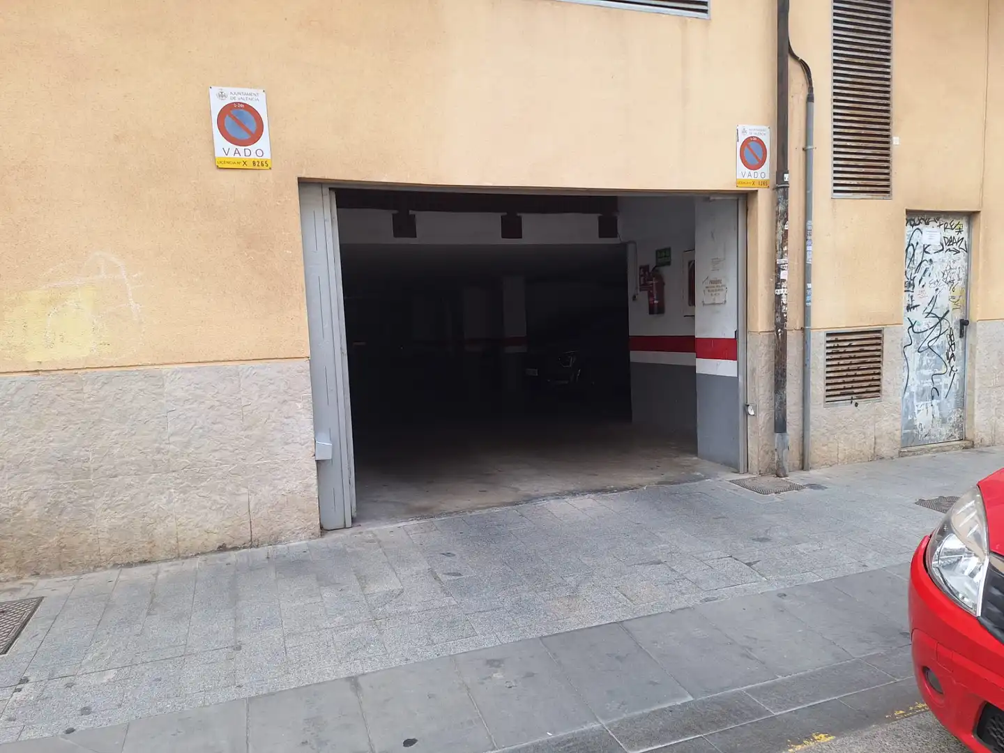 Doble en venta en Carrer de Dénia