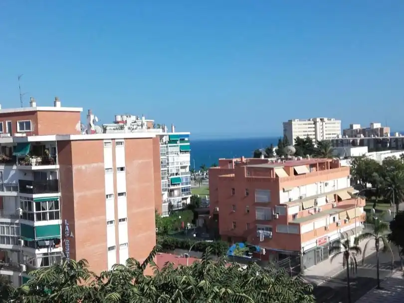 Außenansicht von Wohnung zur Miete in Torremolinos mit Klimaanlage, Heizung und Terrasse