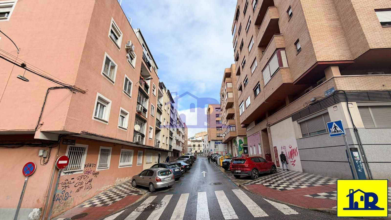 Vista exterior de Pis en venda en Cuenca Capital amb Calefacció, Terrassa i Moblat