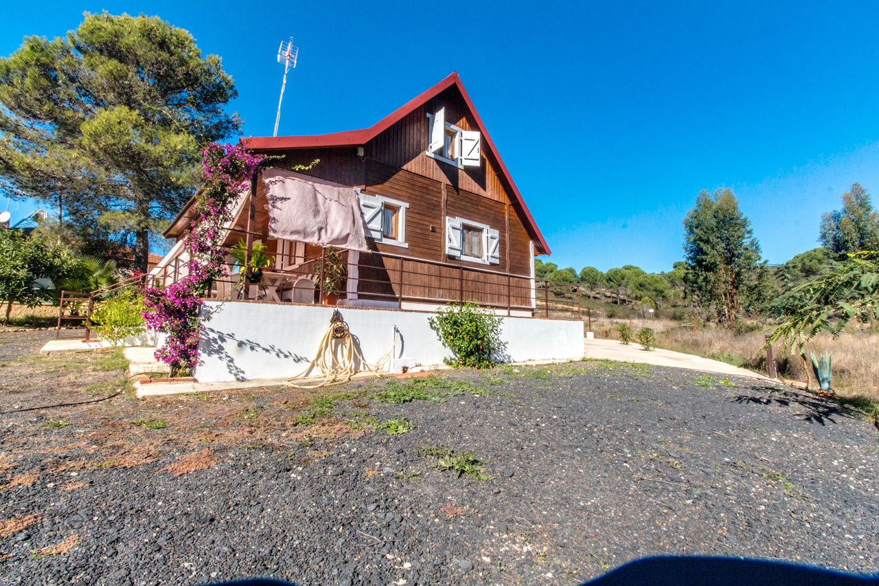 Exterior view of Country house for sale in Alosno