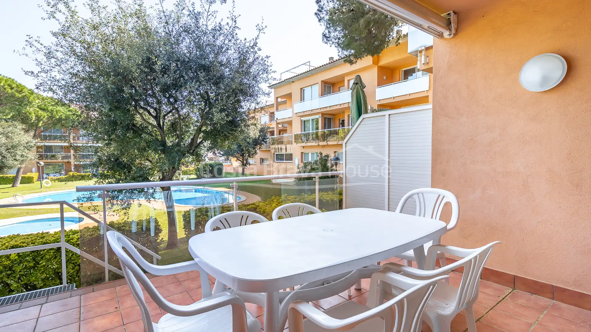 Terraza de Apartamento en venta en Pals con Terraza, Piscina y Horno