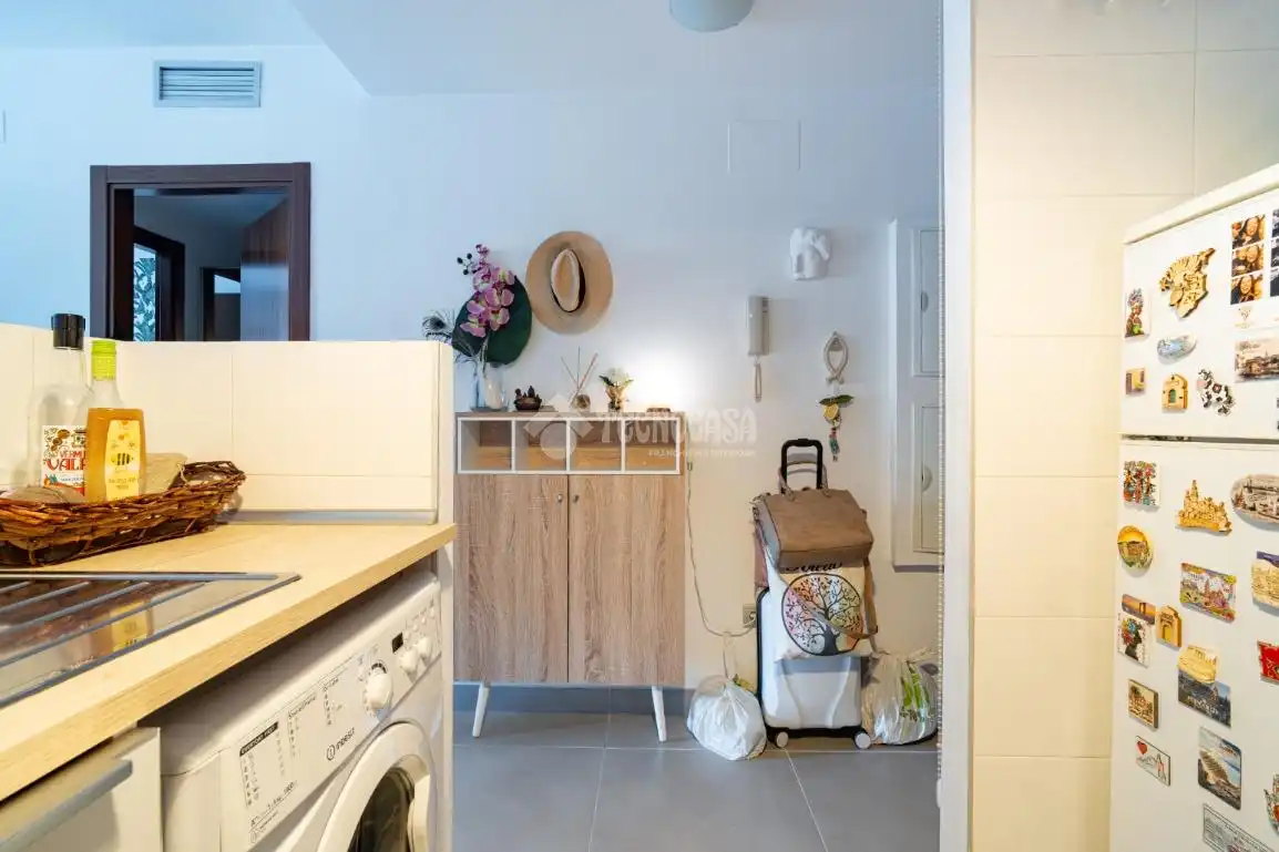 Kitchen of Flat for sale in Granada  with Air Conditioner, Heating and Terrace