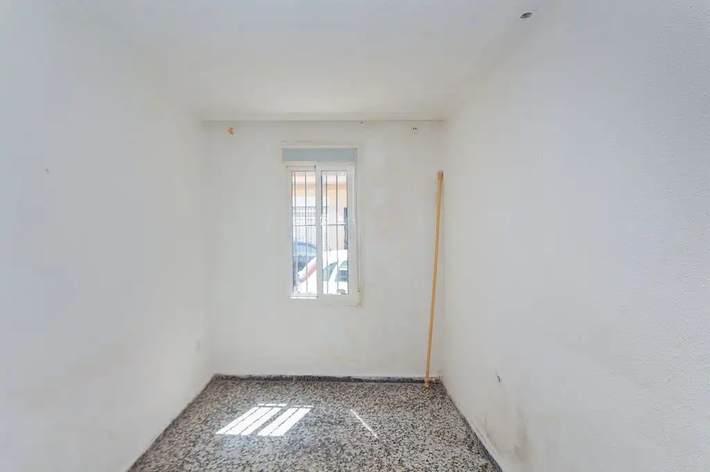 Erdgeschoss zum Verkauf in Valencia