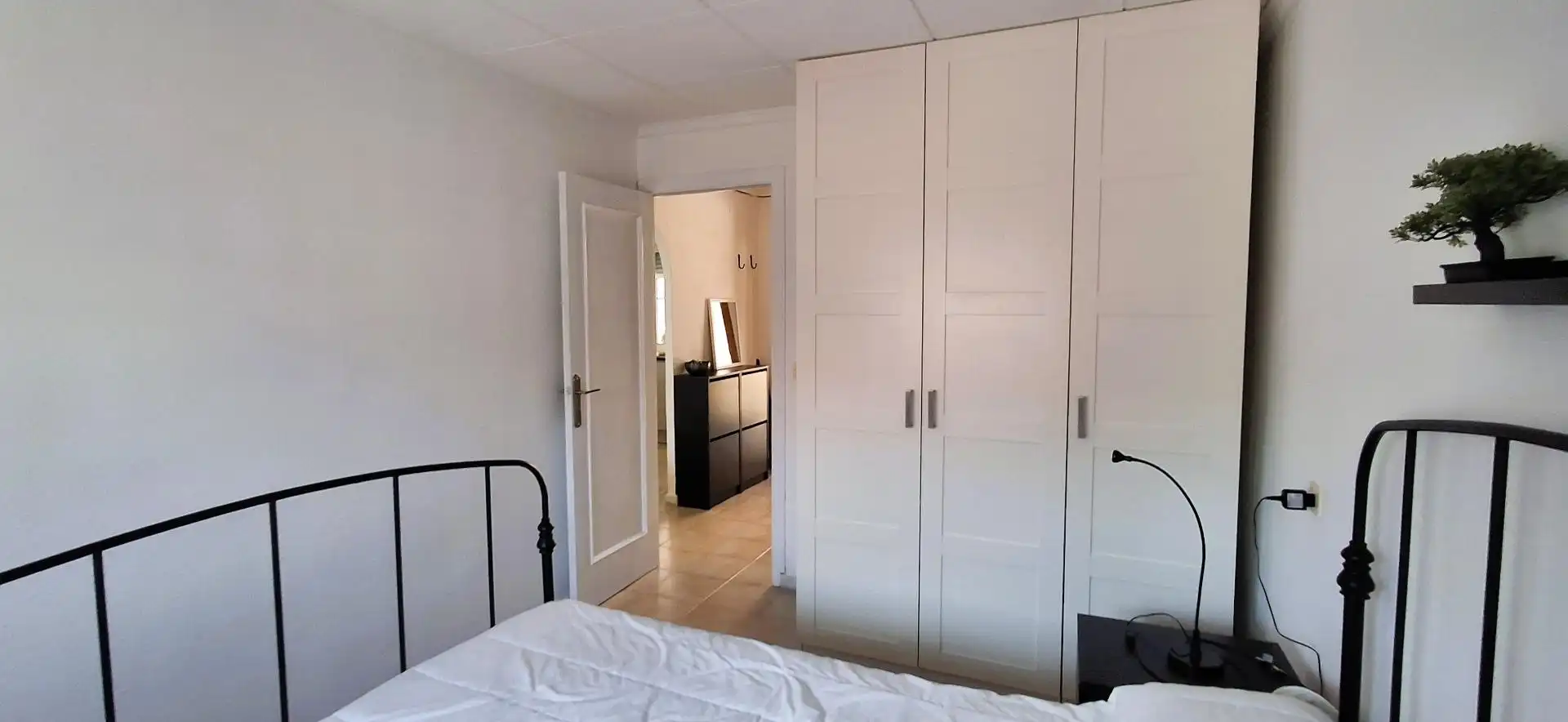 Schlafzimmer von Erdgeschoss zur Miete in Orihuela mit Klimaanlage, Privatgarten und Terrasse