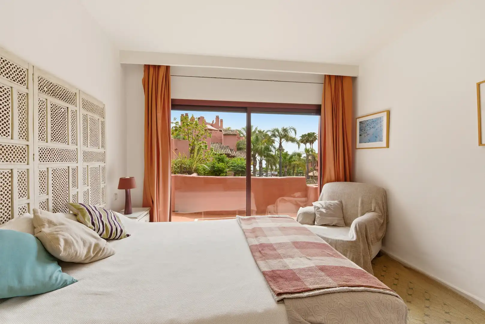 Habitación de Ático en venta en Estepona con Aire acondicionado, Terraza y Piscina