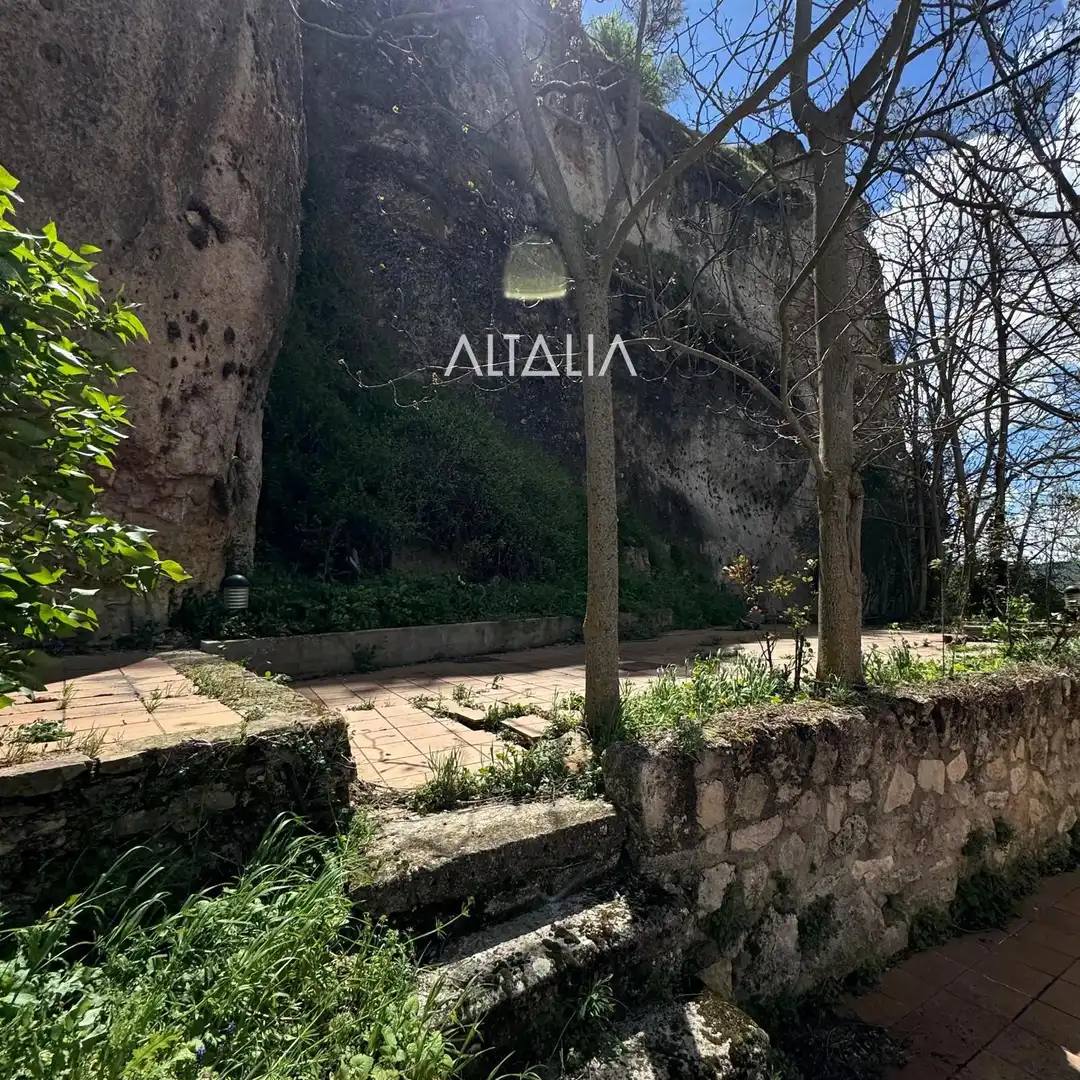 Buildings for sale in Cuenca