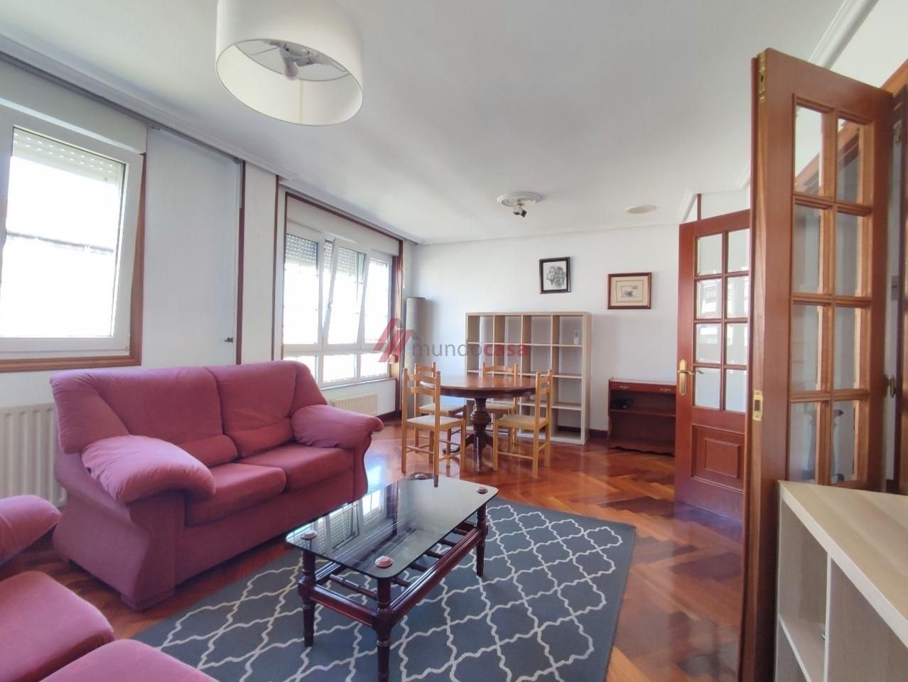 Sala d'estar de Pis en venda en Ferrol amb Calefacció, Parquet i Moblat
