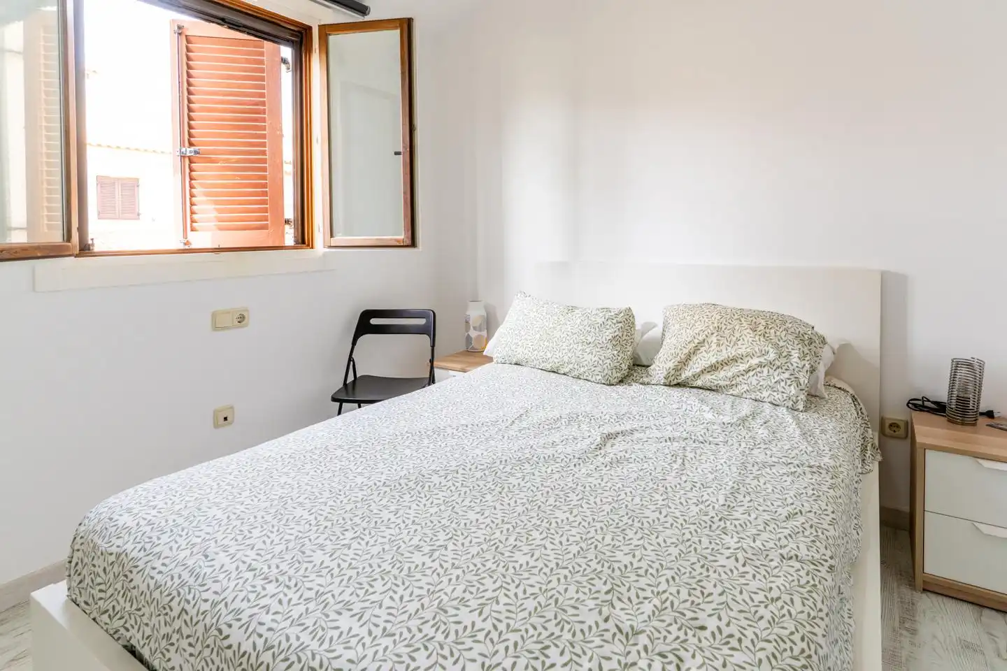 Bedroom of Detached homes for sale in Santa Pola  with Air Conditioner, Private garden and Parquet flooring