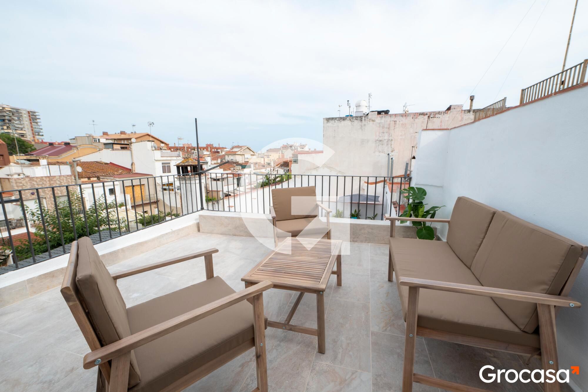 Terrassa de Pis en venda en Mataró amb Terrassa, Forn i TV
