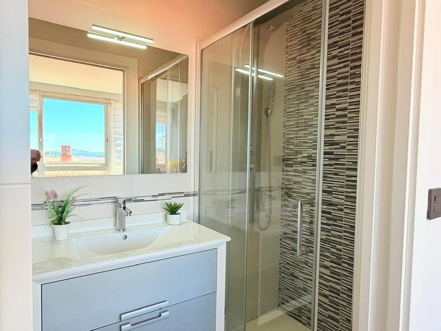 Baño de Piso en venta en Vigo  con Aire acondicionado y Calefacción