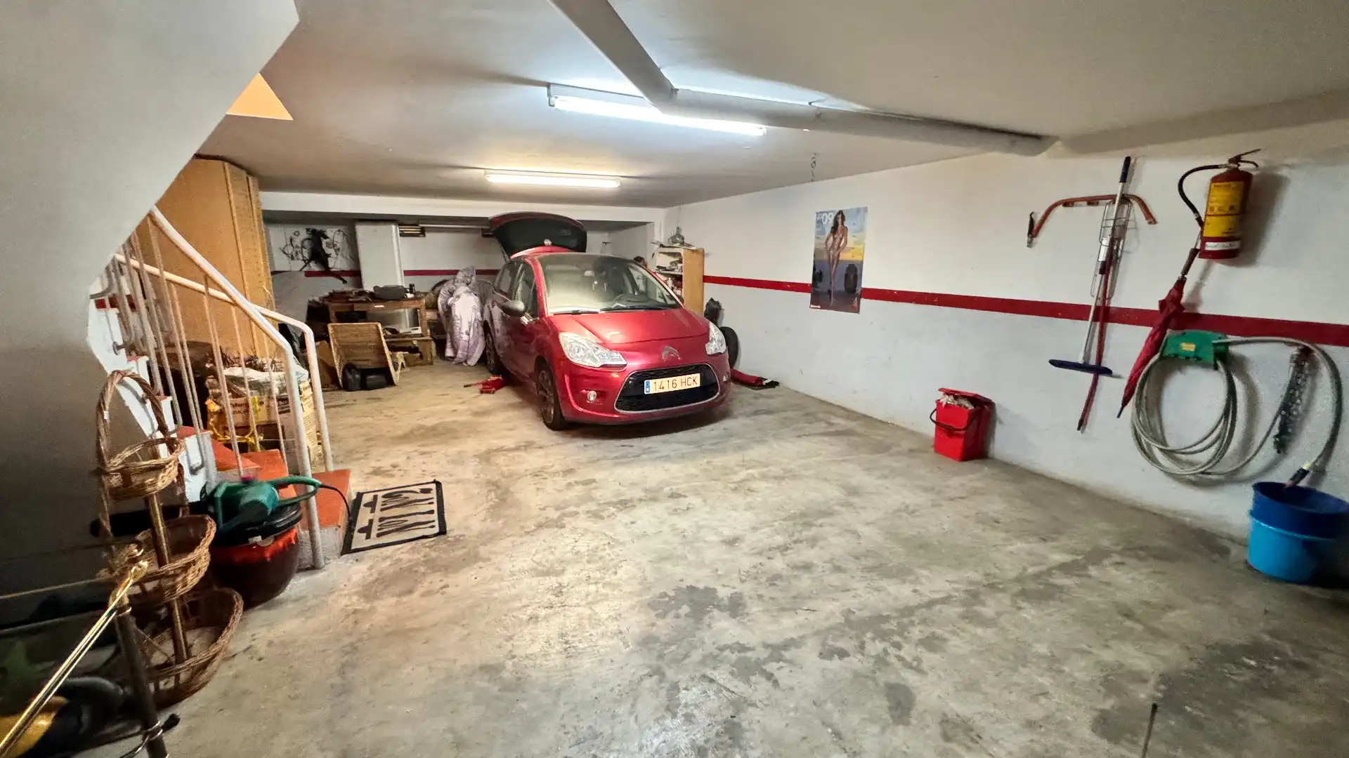 Aparcament de Casa adosada en venda en Torredembarra amb Jardí privat, Terrassa i Traster
