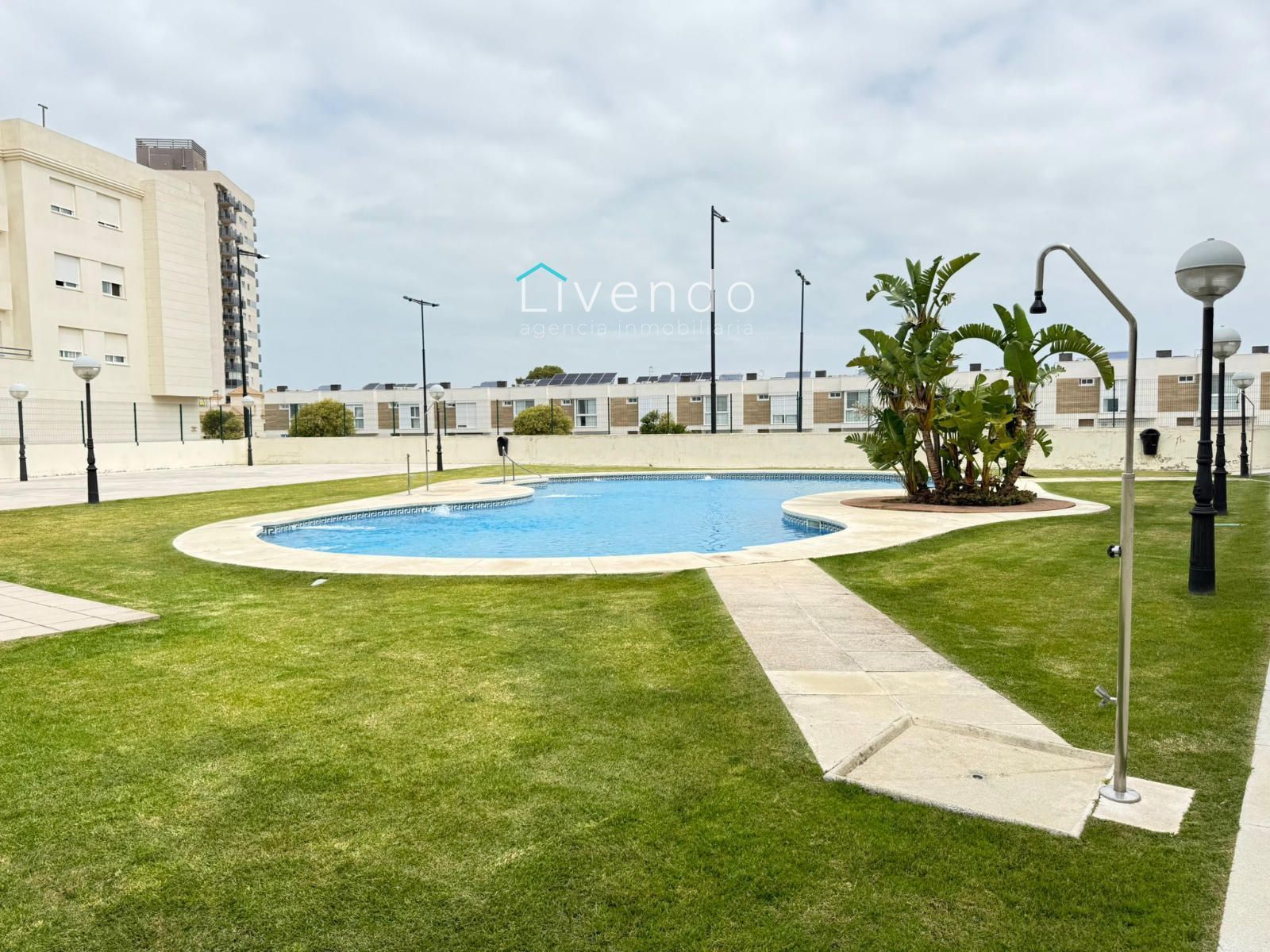 Piscina de Piso en venta en San Fernando con Terraza, Trastero y Piscina