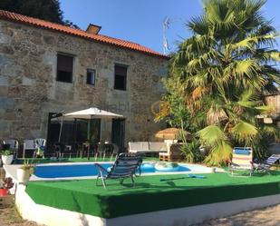 Exterior view of House or chalet for sale in Vilagarcía de Arousa  with Heating, Private garden and Terrace