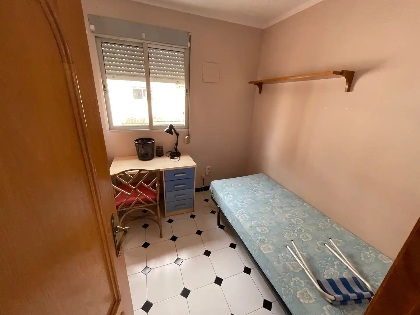 Habitación de Piso de alquiler en Tarragona con Calefacción, Amueblado y Horno