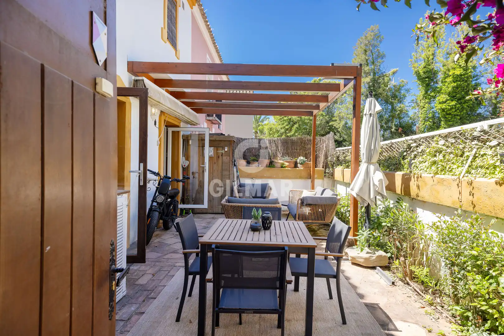 Terraza de Casa adosada en venta en Marbella con Calefacción, Piscina y Amueblado