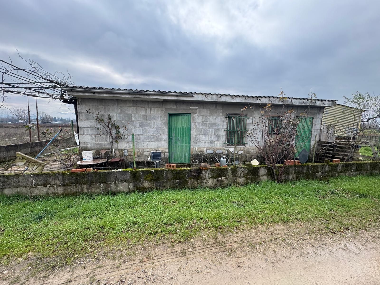 Außenansicht von Country house zum verkauf in Camponaraya mit Heizung und Privatgarten