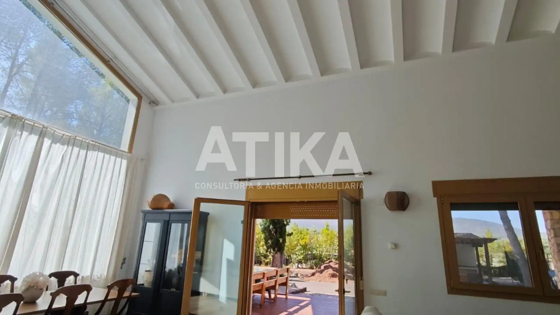 Houses for sale in Ontinyent  with Air Conditioner, Heating and Private garden
