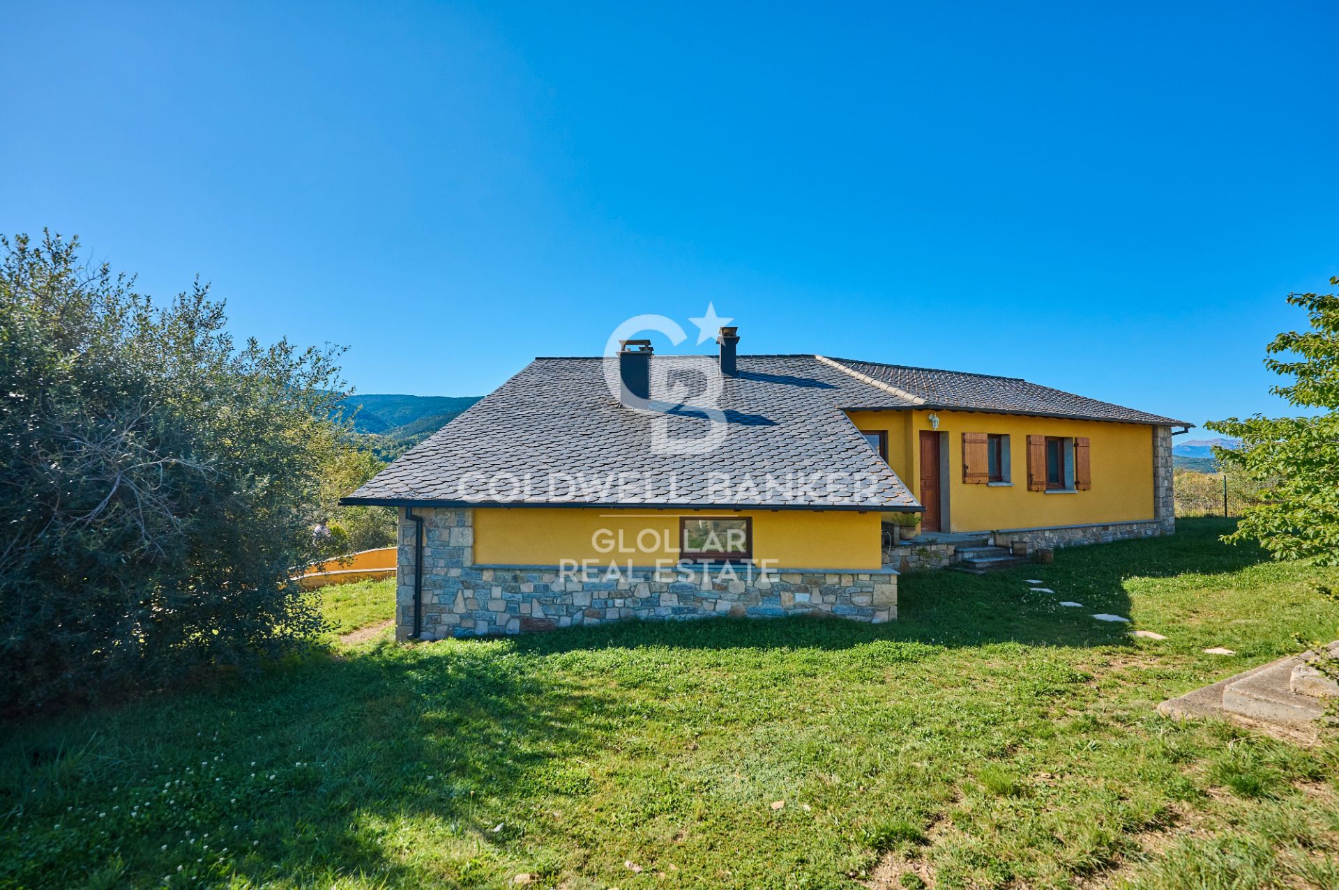 Vista exterior de Casa o chalet en venta en Osséja con Calefacción, Jardín privado y Parquet