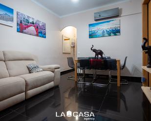 Living room of Planta baja for sale in L'Hospitalet de Llobregat