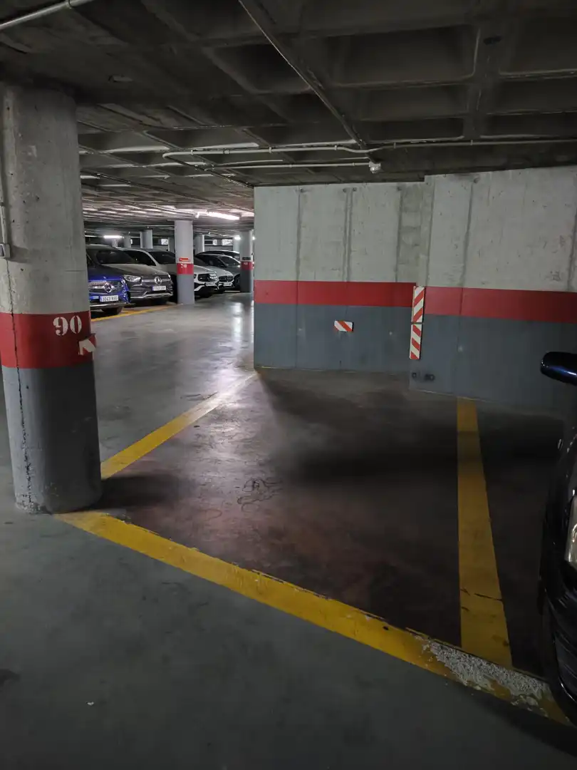 Einzelparkplatz zum Verkauf in Calle Central 10, imagen 2