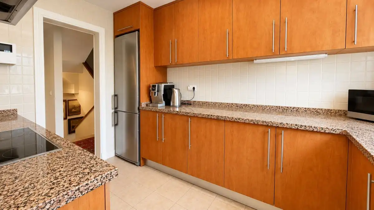 Kitchen of Detached homes for sale in La Alcaidesa  with Air Conditioner, Private garden and Terrace