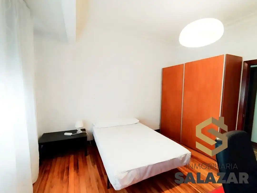Bedroom of Flat for rent in Bilbao   with Heating and Terrace
