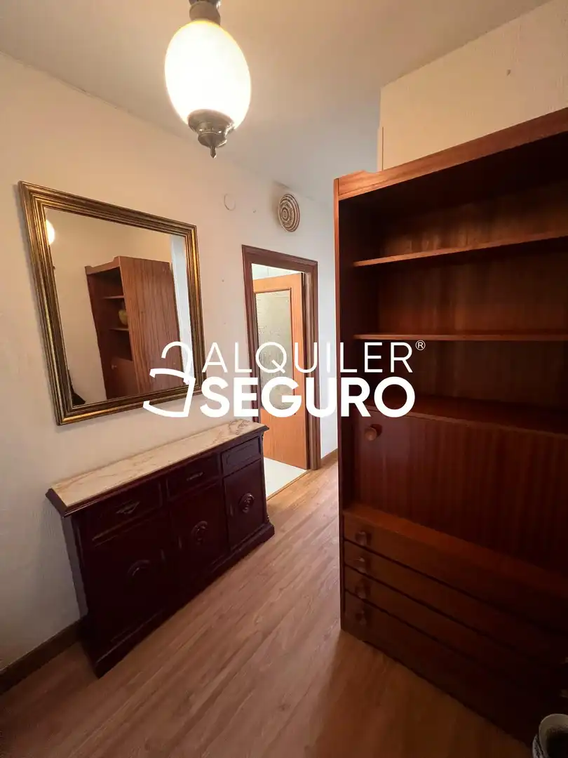 Habitación de Piso de alquiler en Madrid con Calefacción y Amueblado