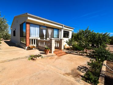 Country house for sale in Carrer de Navarra 81