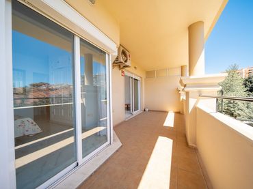 Appartement compact avec piscine à vendre à los pacos