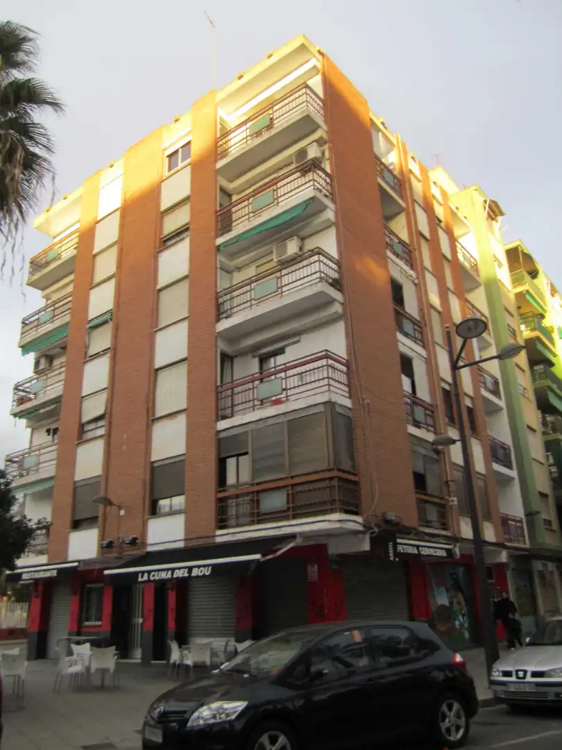 Pis amb ascensor en venda a Carrer de Reus 27
