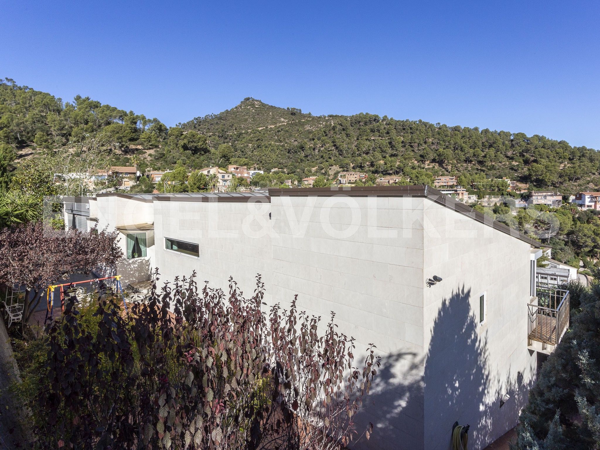 Vista exterior de Casa o chalet en venta en Santa Coloma de Cervelló con Calefacción, Jardín privado y Parquet