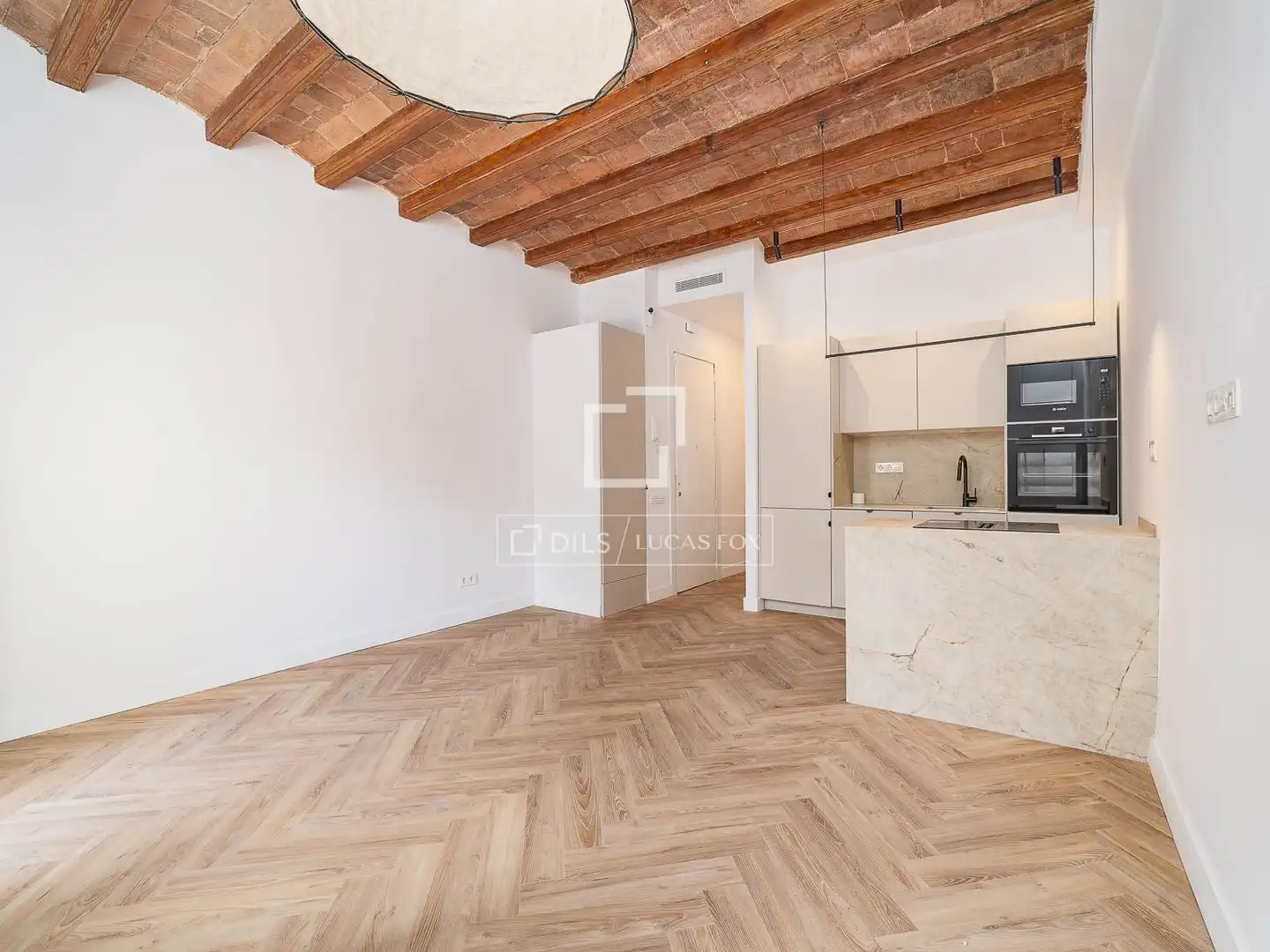 Cuina de Pis en venda en Barcelona amb Aire condicionat, Calefacció i Parquet
