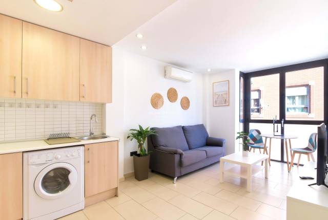 Piso en Alquiler en Calle del Agave en Valdeacederas