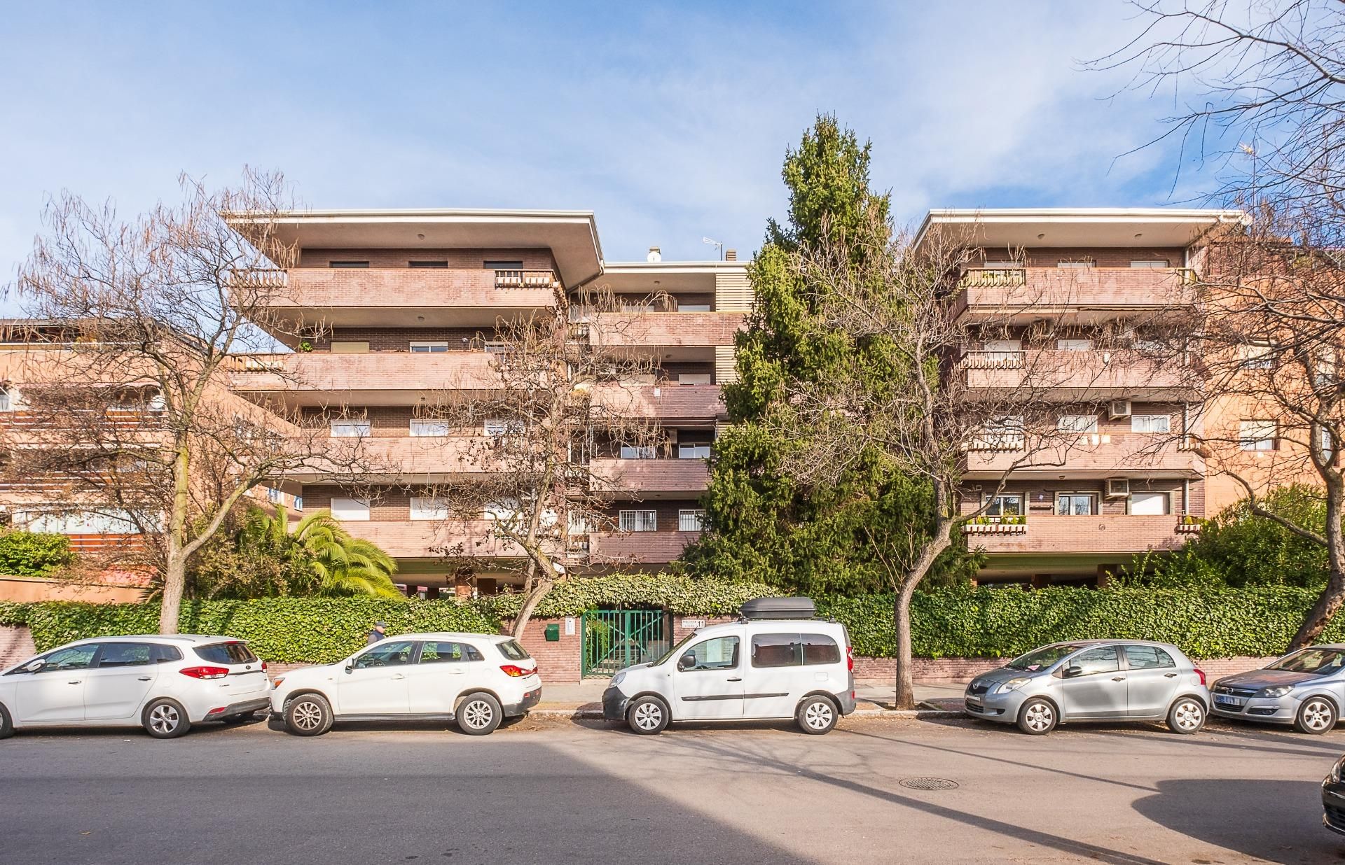 Vista exterior de Piso en venta en  Madrid Capital con Aire acondicionado, Jardín privado y Parquet