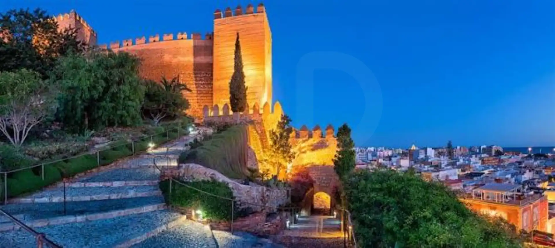 Vista exterior de Piso en venta en Almería con Aire acondicionado, Calefacción y Terraza