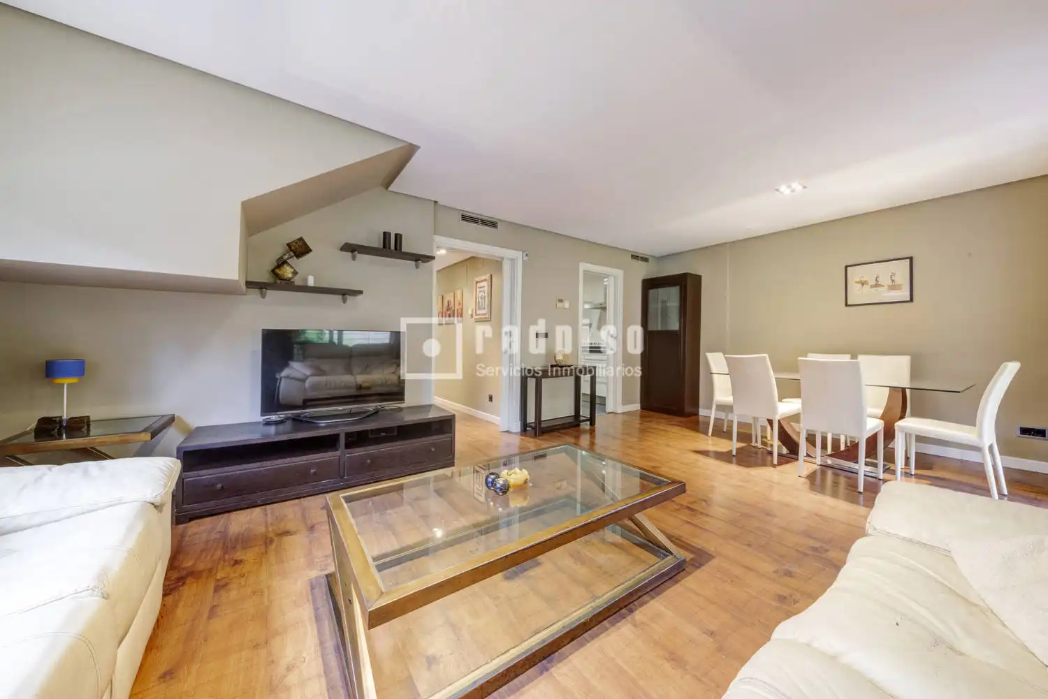 Living room of Houses for sale in Pozuelo de Alarcón  with Air Conditioner, Heating and Private garden