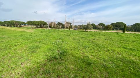 Situada en el corazón del campo de golf de Peralada, esta amplia parcela de 3.226 m es ideal para crear una espaciosa residencia., image 2