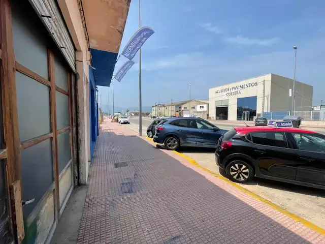 Gewerbefläche zum Verkauf in Carrer Favara, imagen 3
