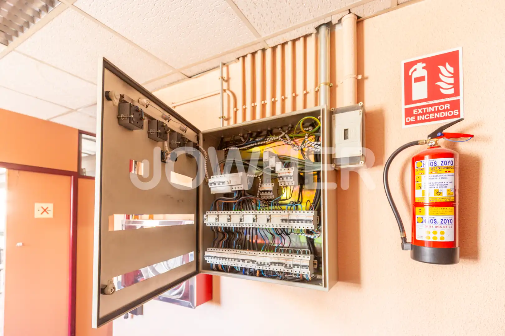 Büro zur Miete in Madrid mit Klimaanlage und Alarm