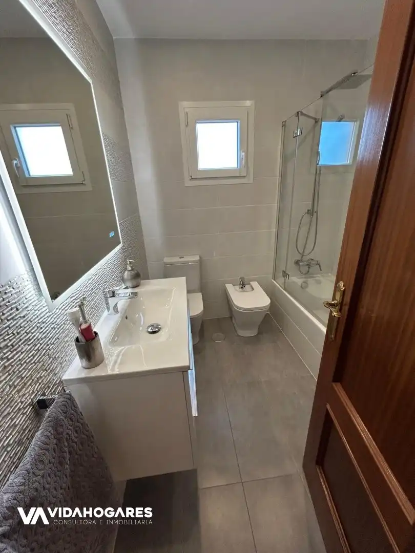 Bathroom of Houses for sale in Rota  with Terrace