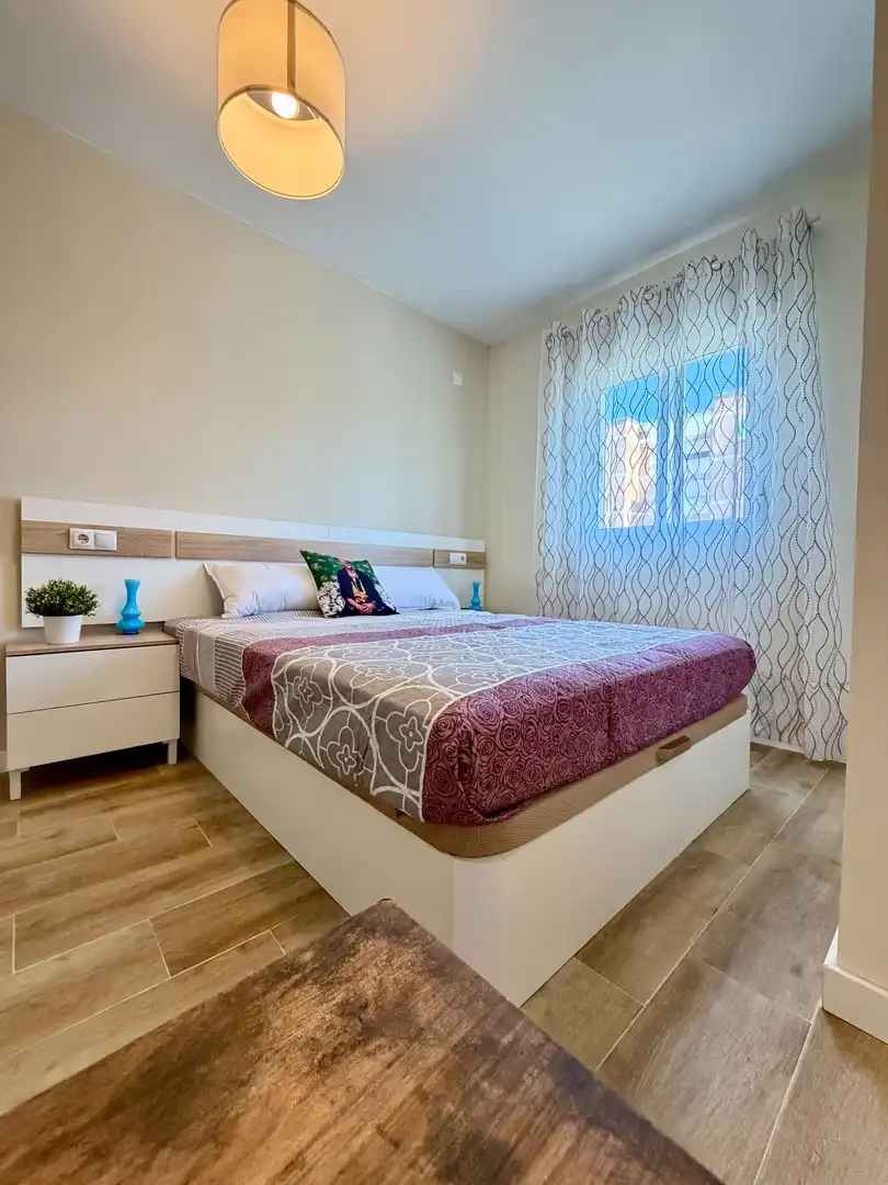 Bedroom of Flat for sale in Málaga  with Air Conditioner, Heating and Terrace
