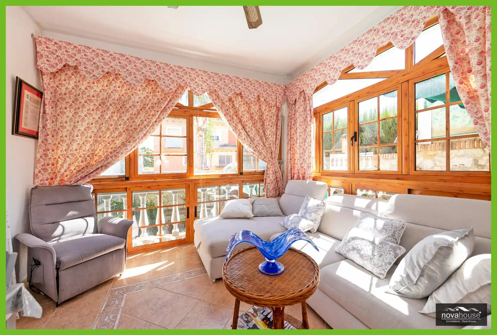 Sala de estar de Casa o chalet en venta en Torremolinos con Aire acondicionado, Jardín privado y Trastero