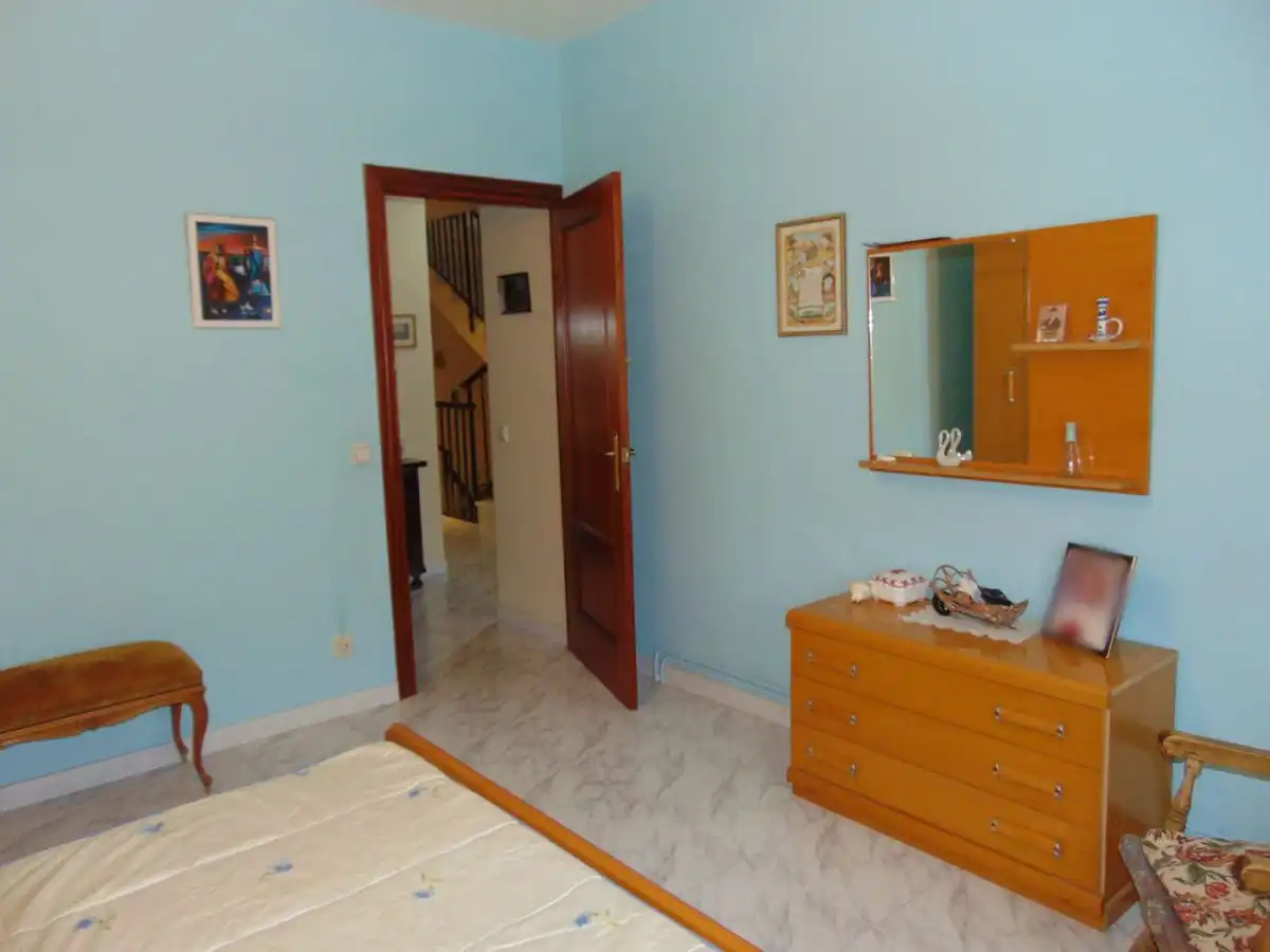 Habitación de Casa o chalet en venta en San Carlos del Valle con Calefacción, Terraza y Trastero