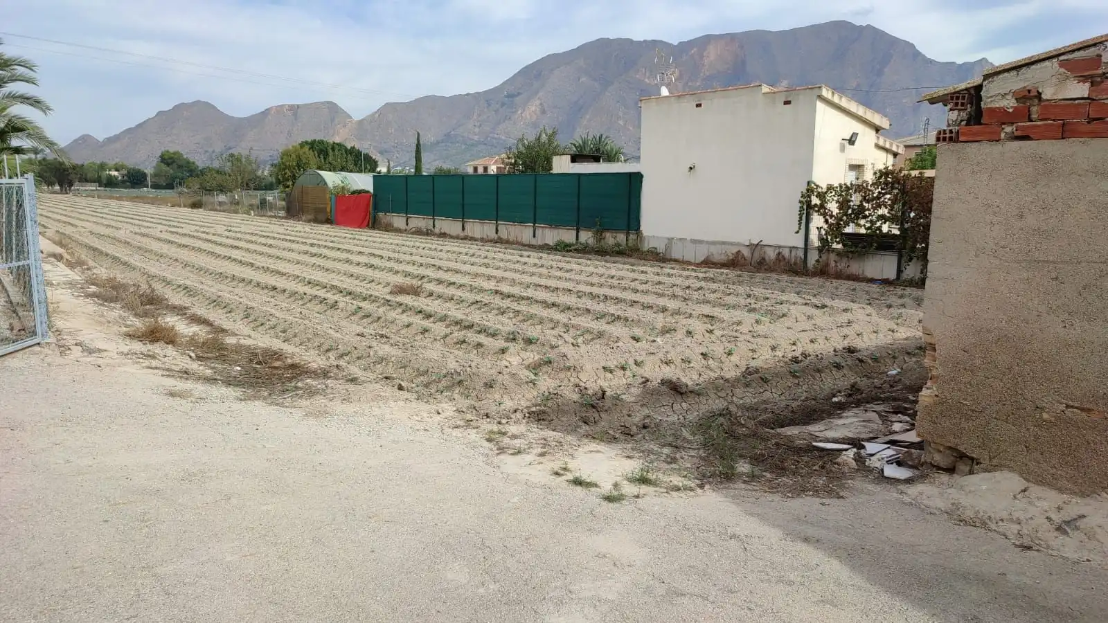 Finca rústica en venda en Orihuela amb Jardí privat