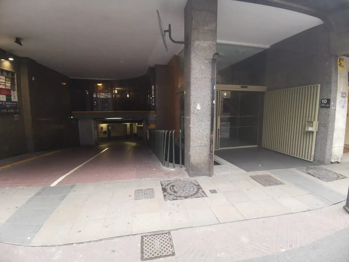 Garage for sale in Vitoria - Gasteiz