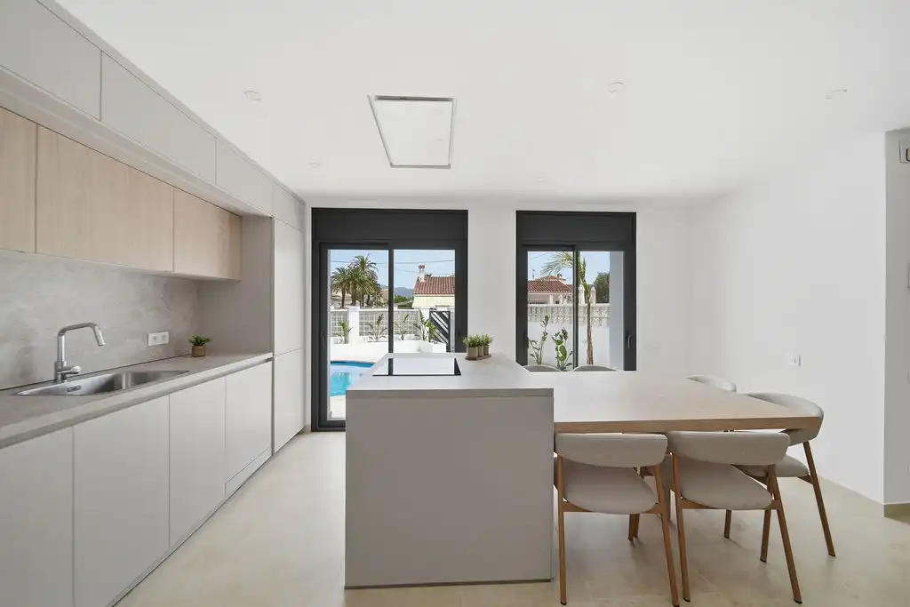 Casa con piscina en venta en Carrer Alberes, imagen 16