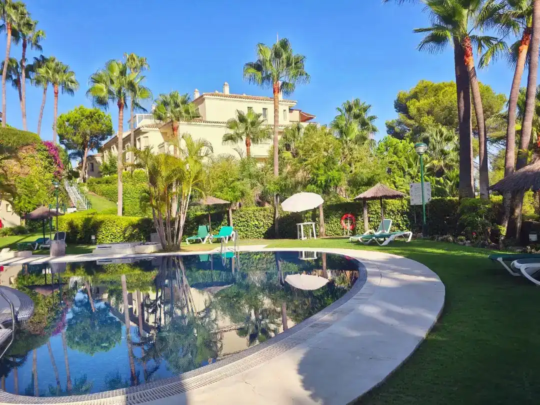 Jardín de Apartamento en venta en Marbella con Aire acondicionado, Piscina y Balcón
