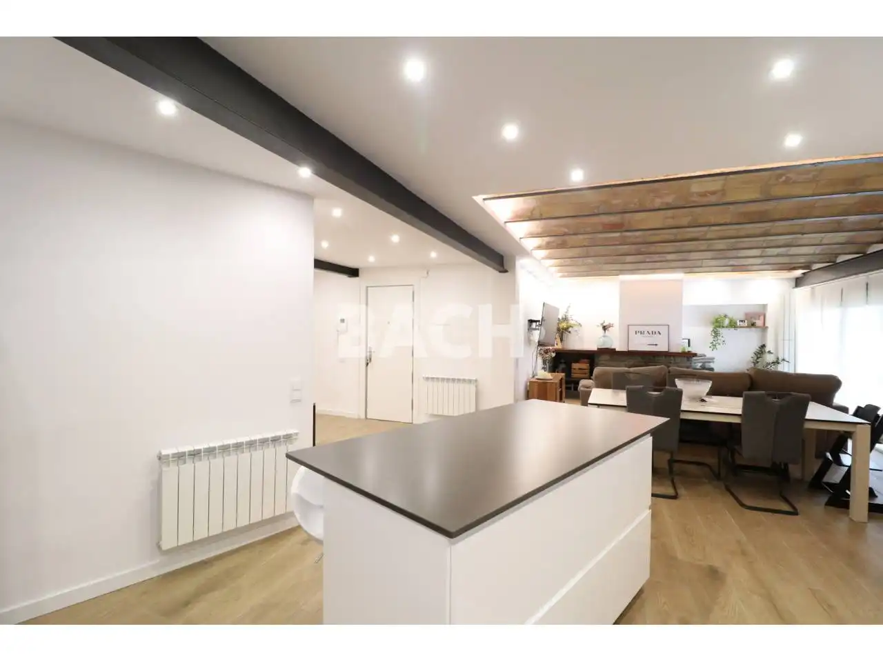 Cocina de Piso en venta en Vic con Calefacción y Balcón